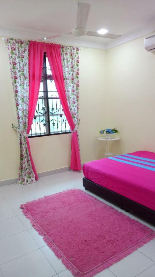 Gambang Homestay Banglo Kuantan Luaran gambar