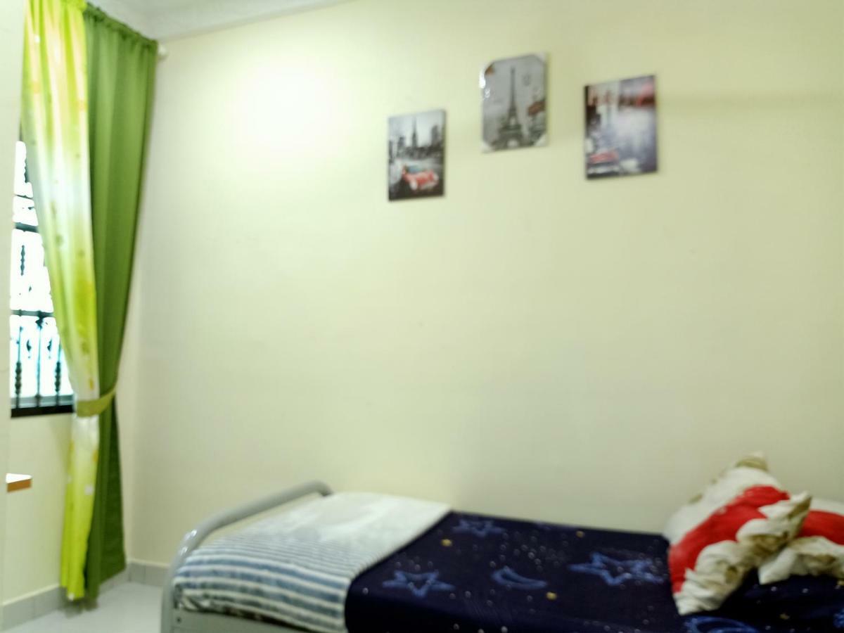 Gambang Homestay Banglo Kuantan Luaran gambar